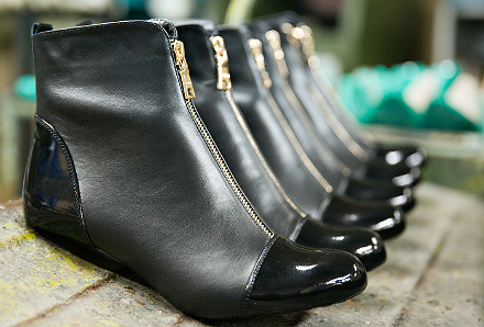 Заготовки женской обуви на Днепропетровской фабрике POLI