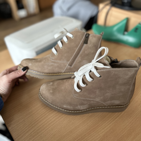 Ботинки женские №253-Р - Днепропетровская обувная фабрика POLI, Украина